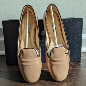 Prada Calzature Donna flats in nude Vernice